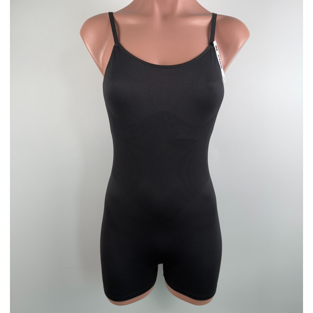 Victoria’s Secret PINK Soft Seamless Short Workout Bodysuit Black Size M NWT